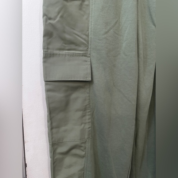 Lou & Grey Small Olive Green Cargo Jogger Pants Cotton Blend Utility Lounge - Picture 4 of 9